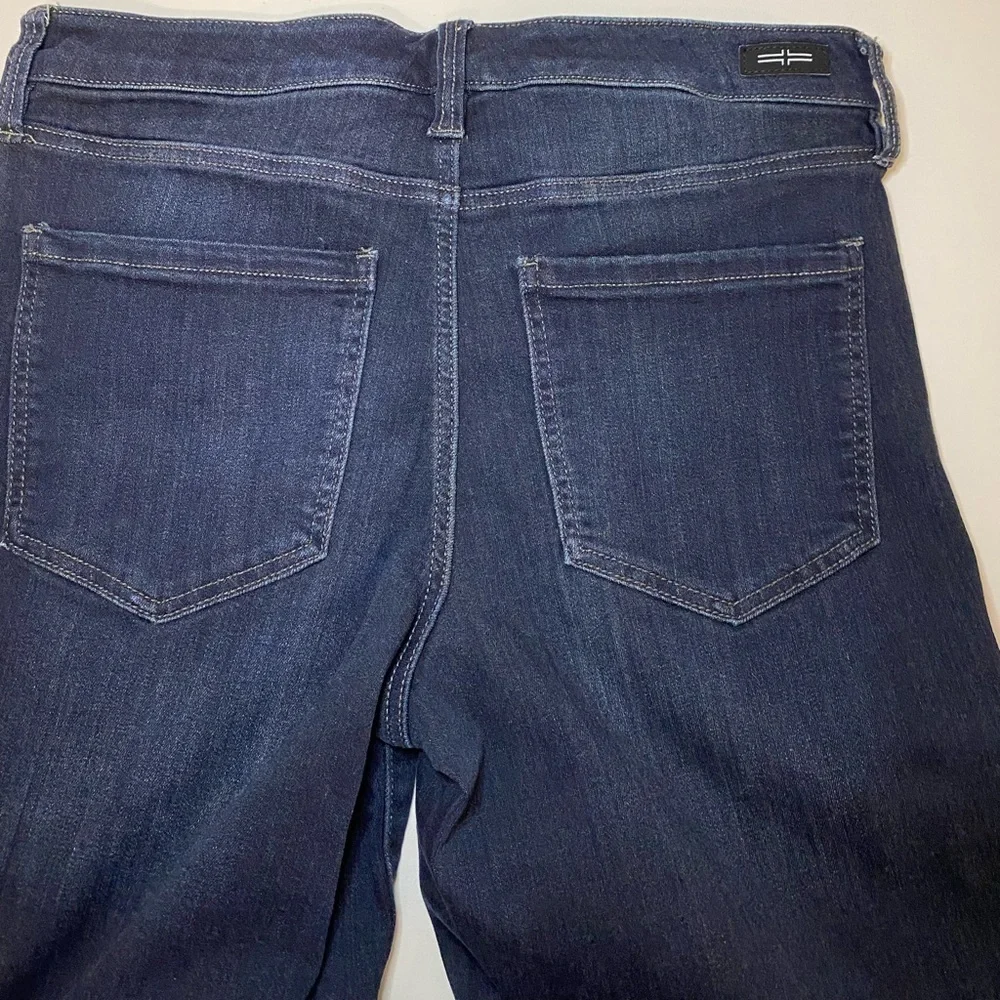Liverpool Stretch Straight Leg Women Blue Jeans Size 6/28
